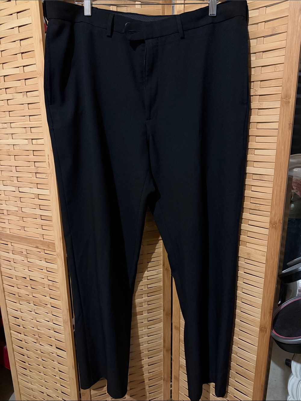 Haggar Black Men's Dress Pants — Modern Flat Front
